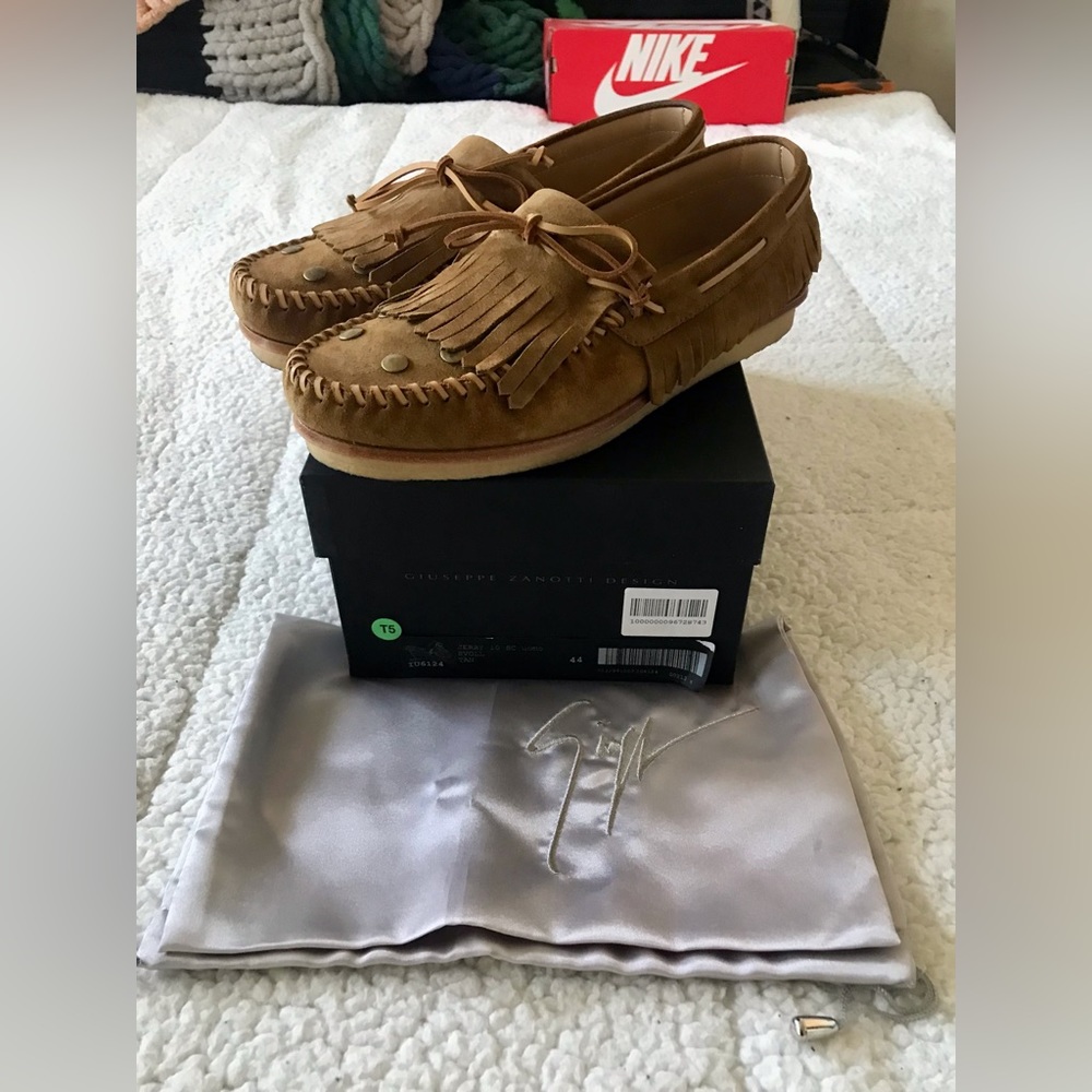 SOLD Giuseppe Zanotti Crepe Sole Moccasins